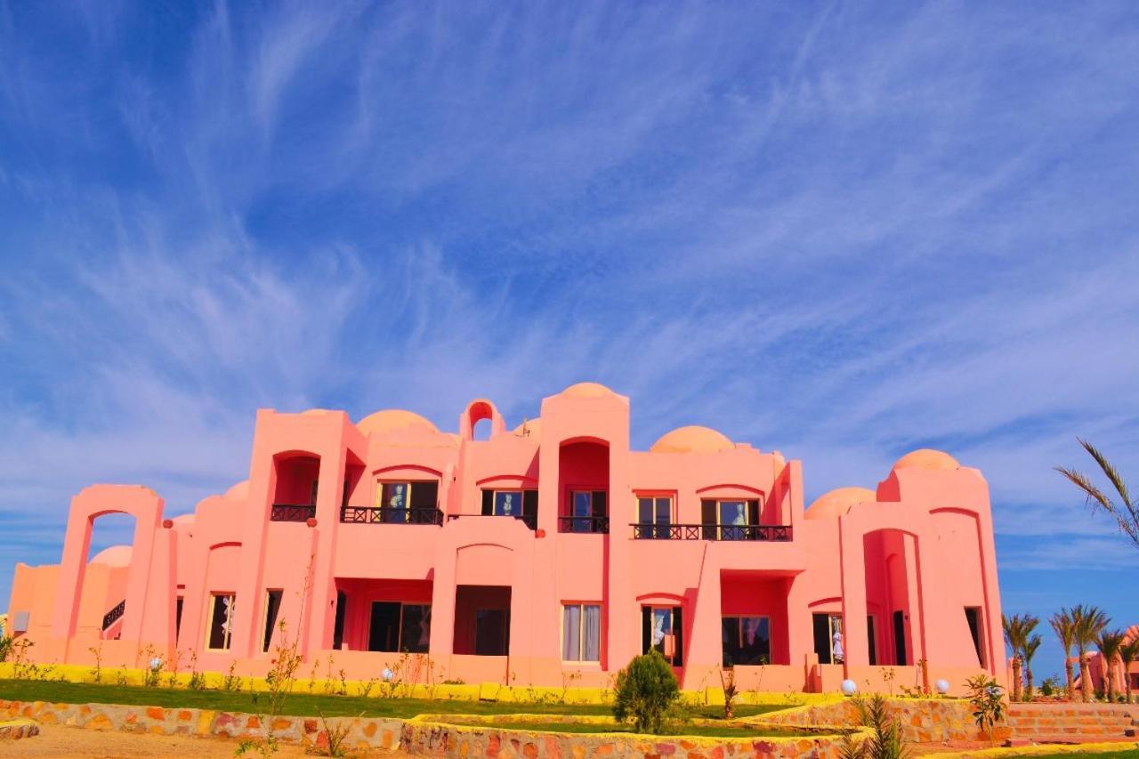 Hostmark Zabargad Beach Resort Abū Ghuşūn Kültér fotó