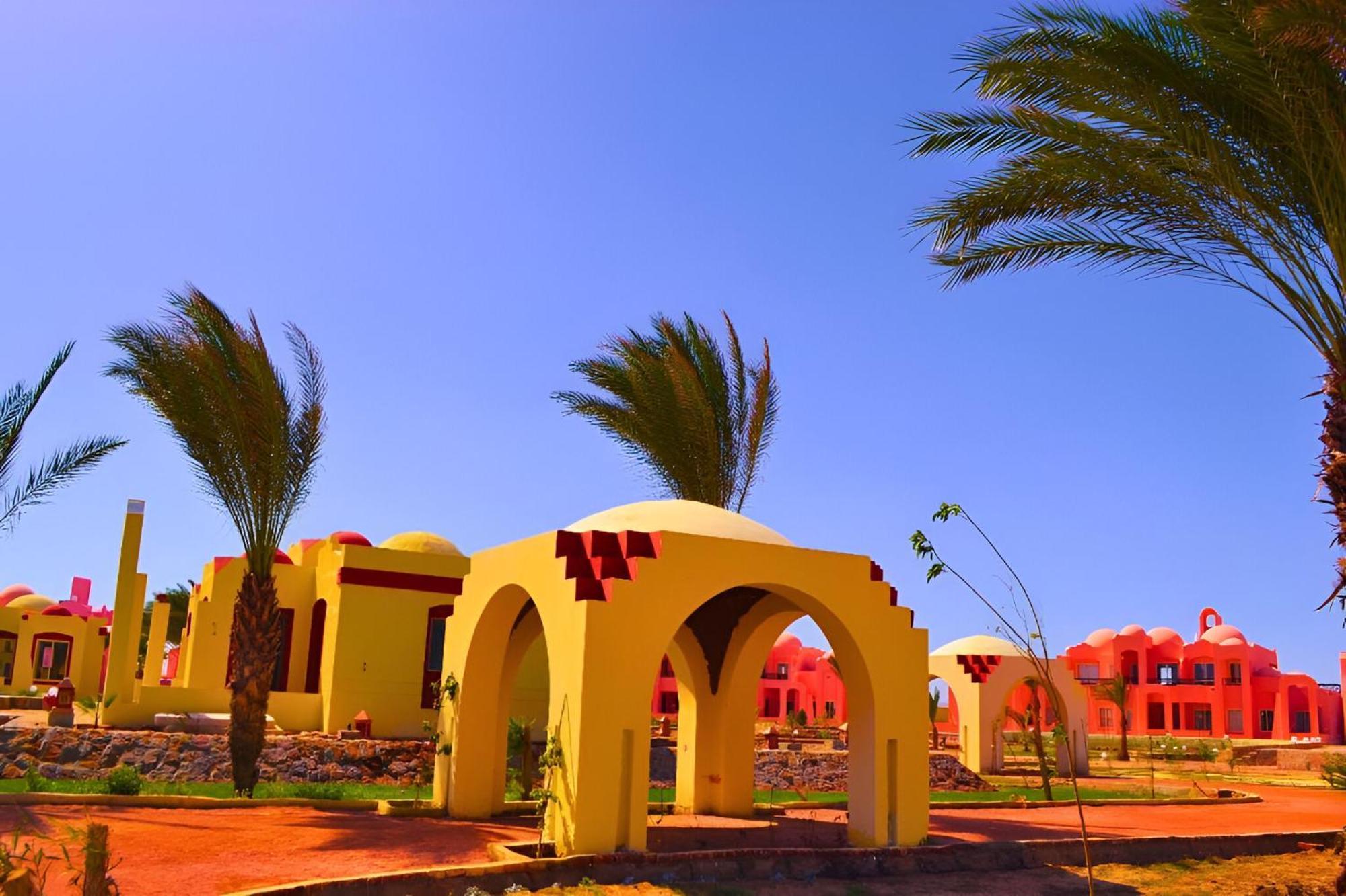 Hostmark Zabargad Beach Resort Abū Ghuşūn Kültér fotó